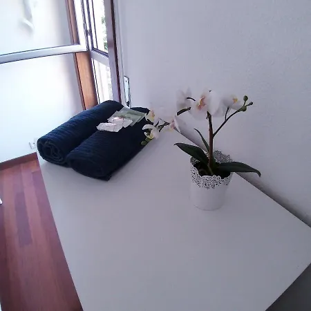 Habitación en casa particular Theorynomad Rooms Al Lisboa Lisboa