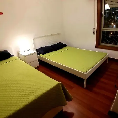 Habitación en casa particular Theorynomad Rooms Al Lisboa *