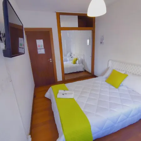 Habitación en casa particular Theorynomad Rooms Al Lisboa Lisboa